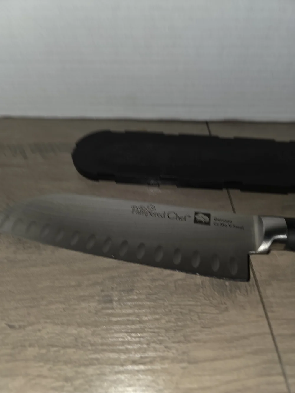 The Pampered Chef Santoku Knife German Stainless Steel Blade With Cover Black